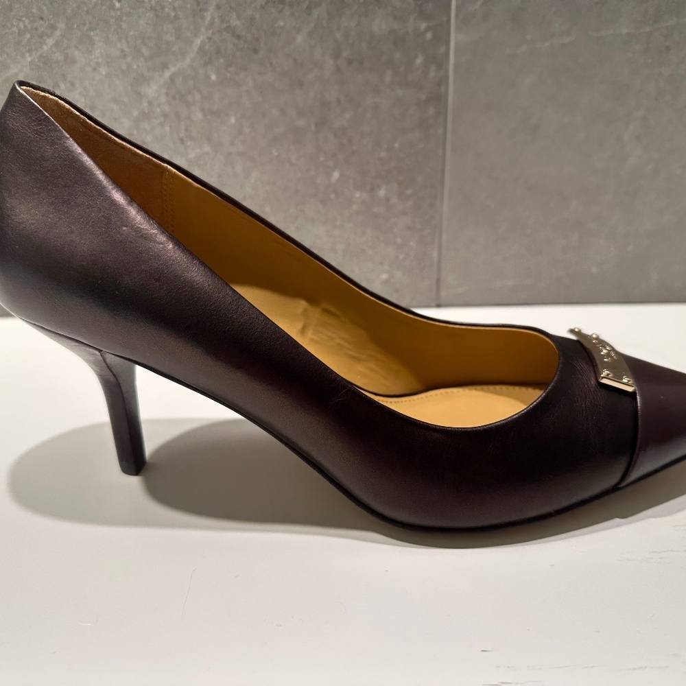 Coach Zan Pump - Never worn